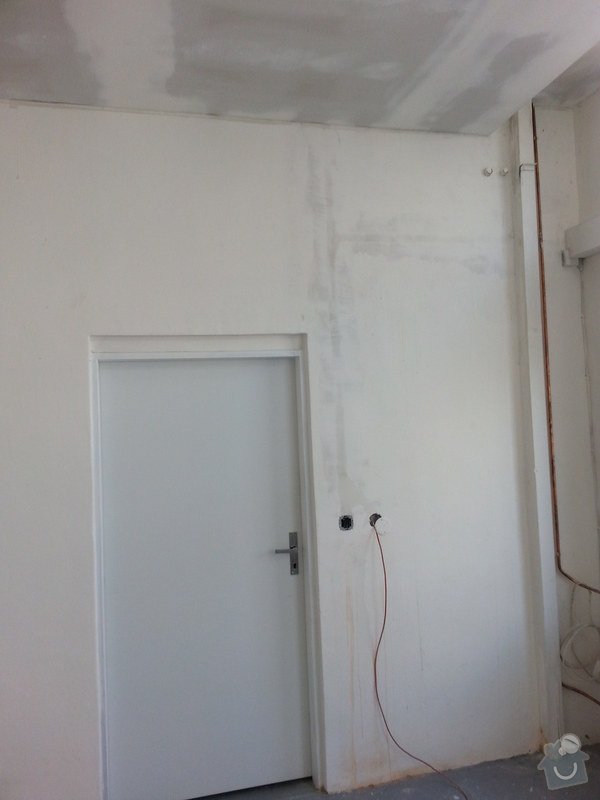 Podhledy s izolací, stěny a elektro: 20140719_105051