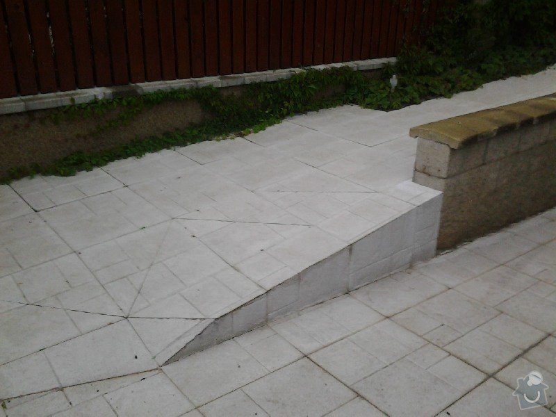 Úprava/rekonstrukce venkovních betonových schodů + pokládka dlažby: 2013-09-03_19.19.12