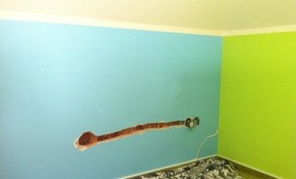 Malování, přestavba pokoje