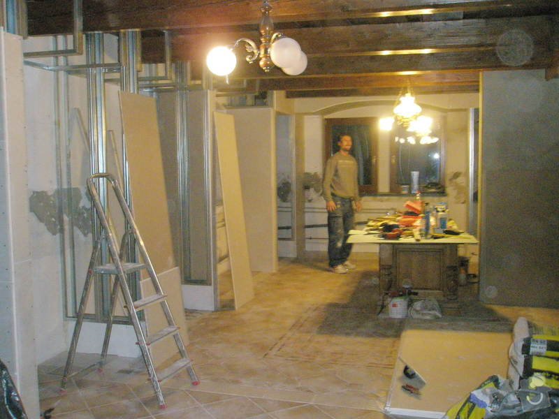 Rekonstrukce kuchyně, obyvacího pokoje a stavba prodejny: P5040290