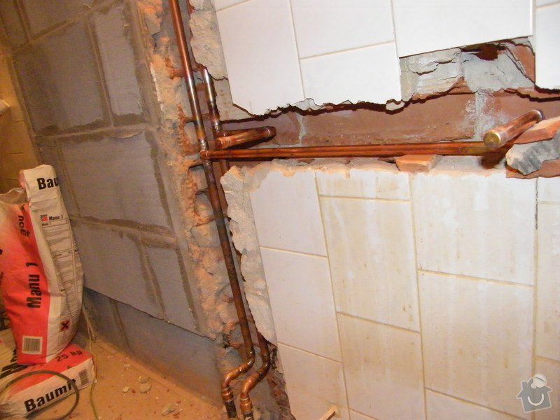 Rekonstrukce koupelny: DSCF6209