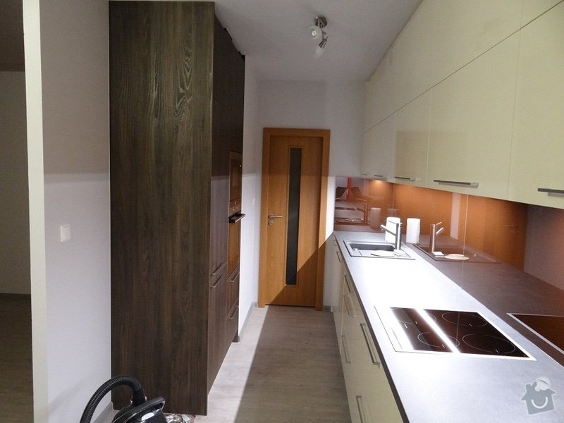 Kuchyně do panelového bytu: DSC01902s
