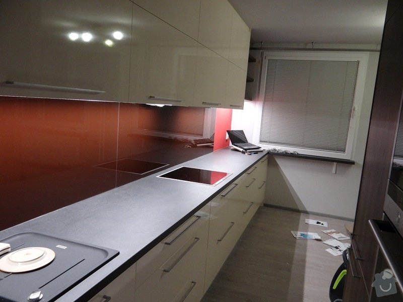 Kuchyně do panelového bytu: DSC01904s