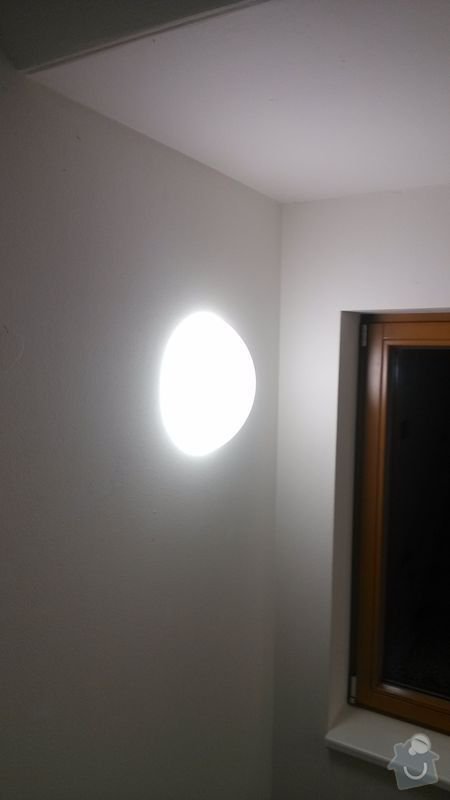 Změna osvětlení v bytovém domě na pohybová čidla: Svetlo21