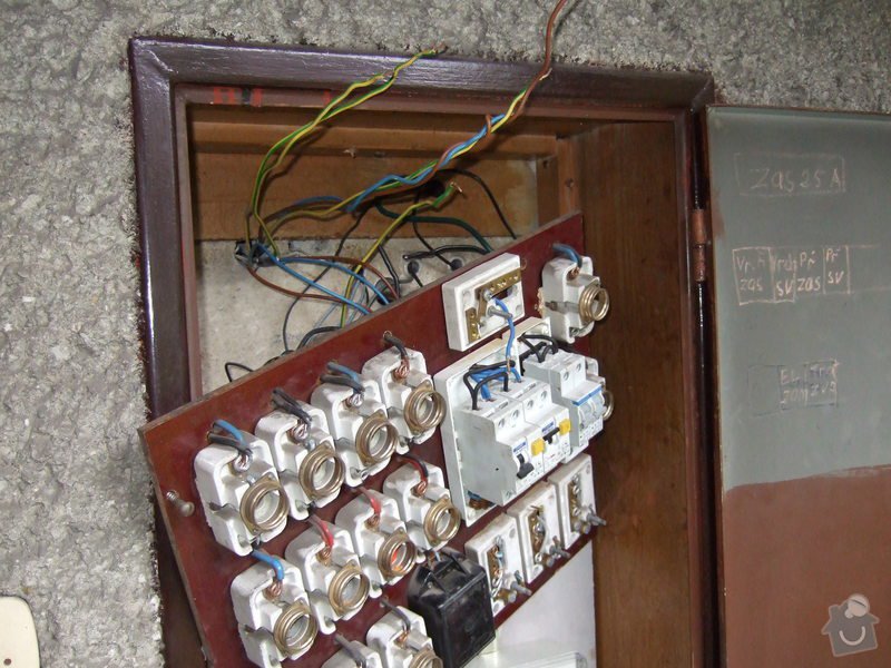 Revize elektroinstalace v rodinném domě: DSCF0014