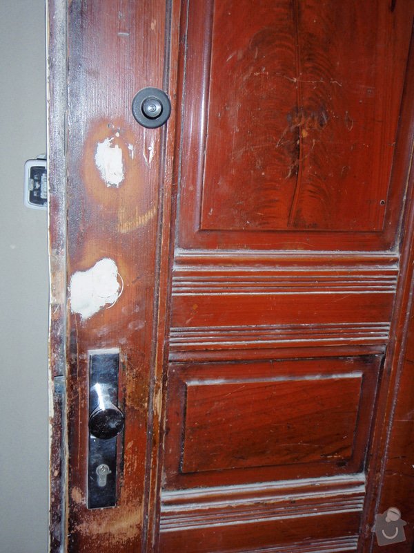 Renovace vstupních dvoukřídlých dveří: P1080129