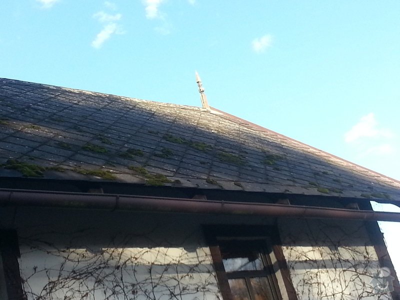 Renovace eternitové střechy - vyčištění a nátěr: 20150110_135322