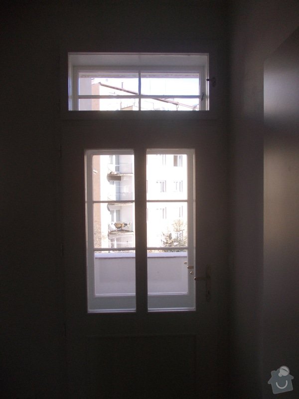 Lakování a tmelení oken a dveří: 009