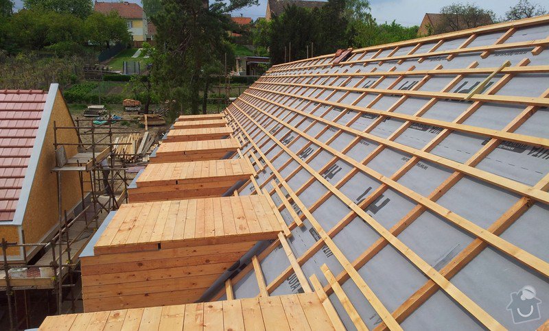 Novostavba střechy chráněného bydlení Brumovice: 20140425_140559