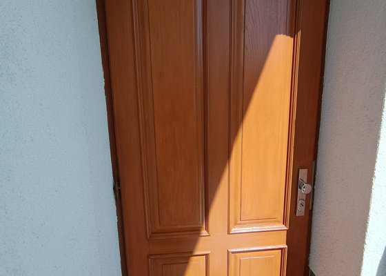 Dřevěná vrata