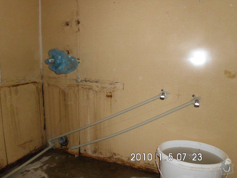 Obklad WC a koupelny: HPIM0356