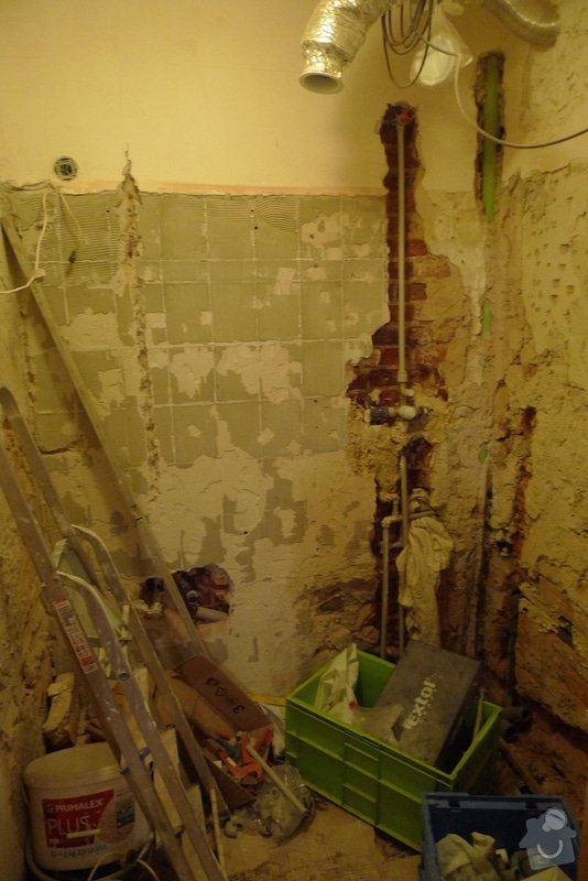 Rekonstrukce koupelny 2,5 m2: P1030543