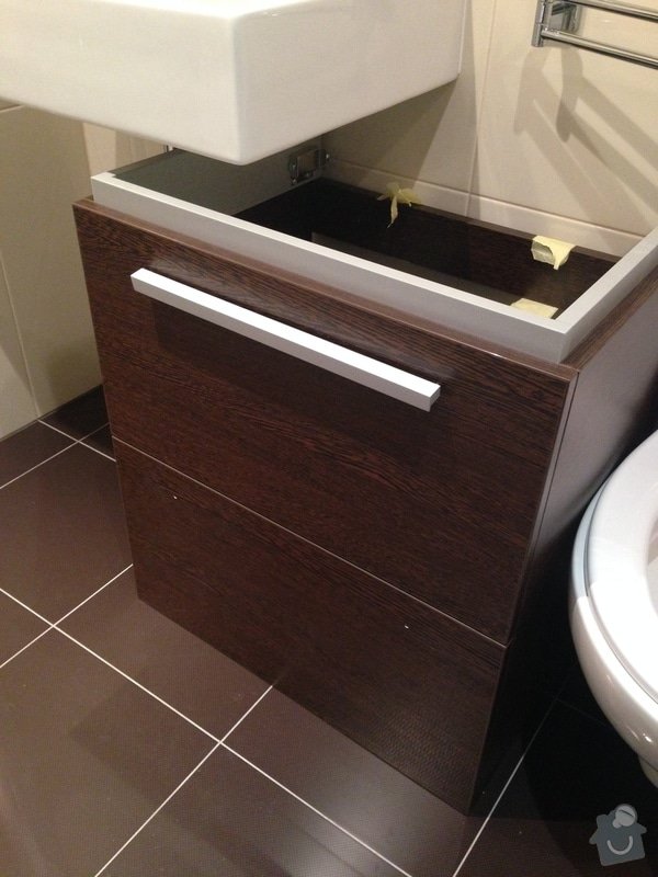 Instalace koupelnove skrinky pod umyvadlo: photo_1