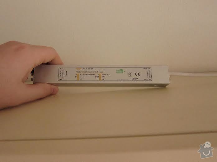Výměna trafa u LED pásků: Kuchyne-trafo2