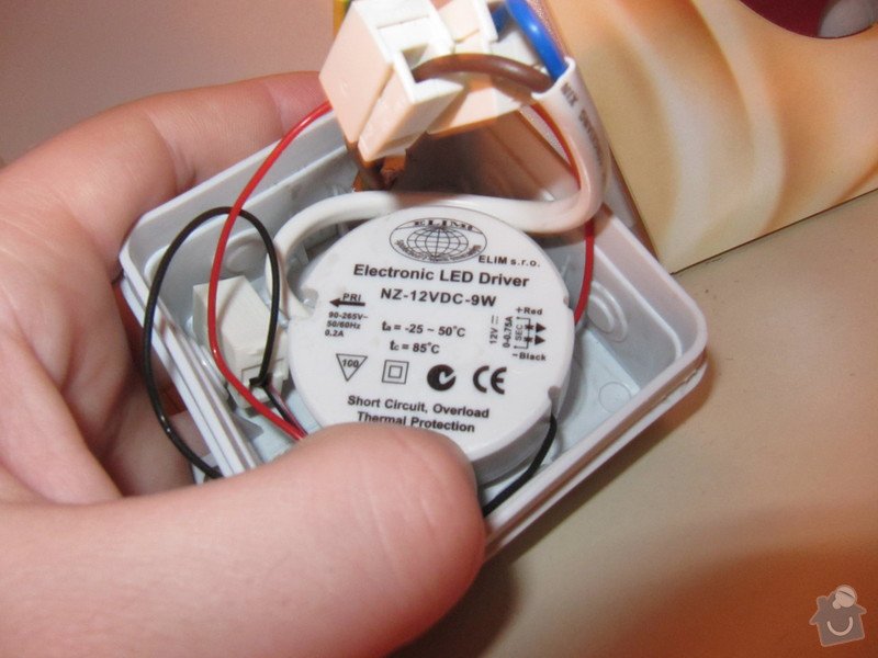 Výměna trafa u LED pásků: Koupelna-trafo