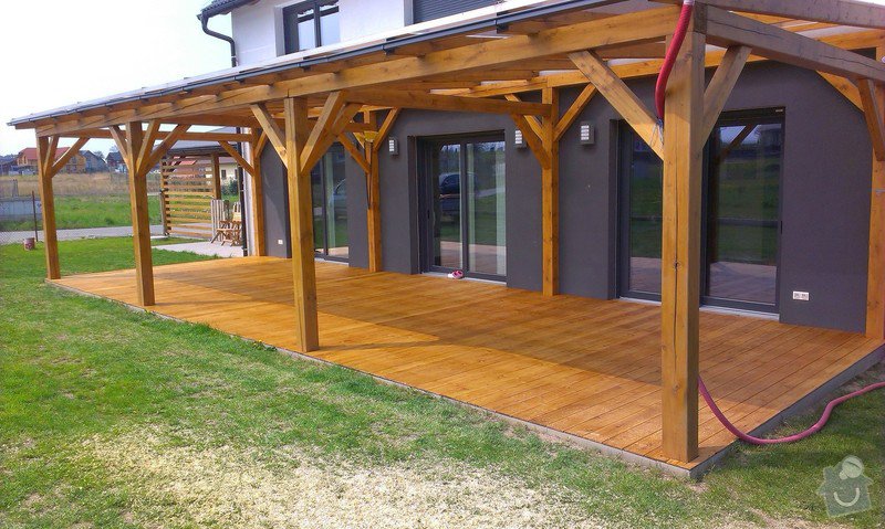 Výroba dřevěné terasy 50 m2: IMAG1047
