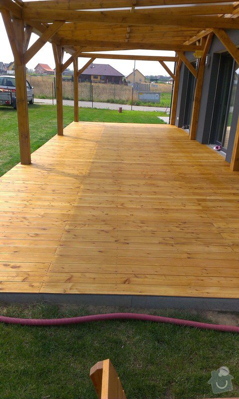 Výroba dřevěné terasy 50 m2: IMAG1048
