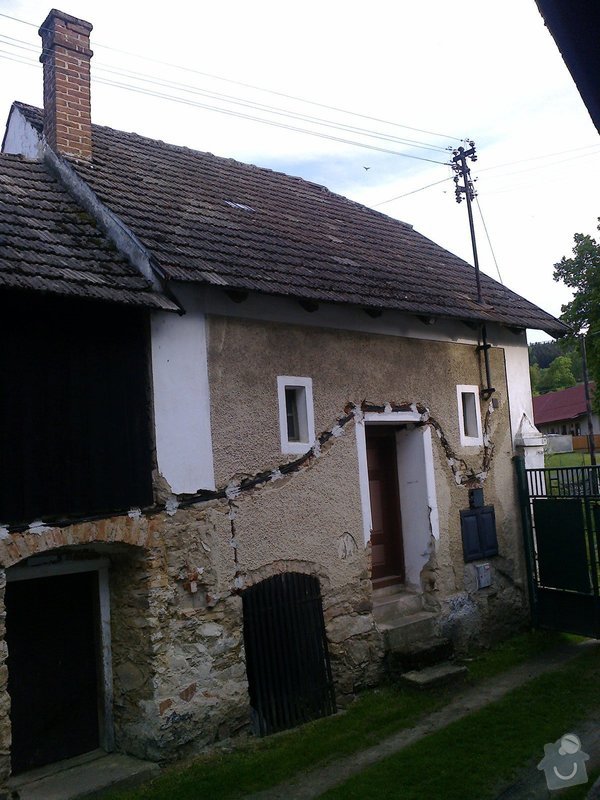 Rekonstrukce staré chalupy - tzv. vejminek + střecha na hlavní obytné budově + oplocení: Fotografie0562