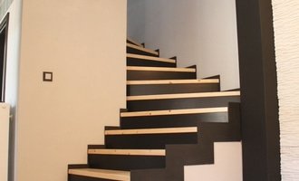 Výroba a montáž konstrukce schodiště