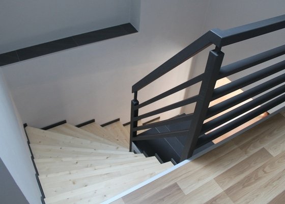 Výroba a montáž konstrukce schodiště