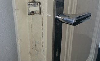 Oprava dveří - stav před realizací