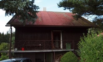 Nátěr plechové střechy chaty - stav před realizací