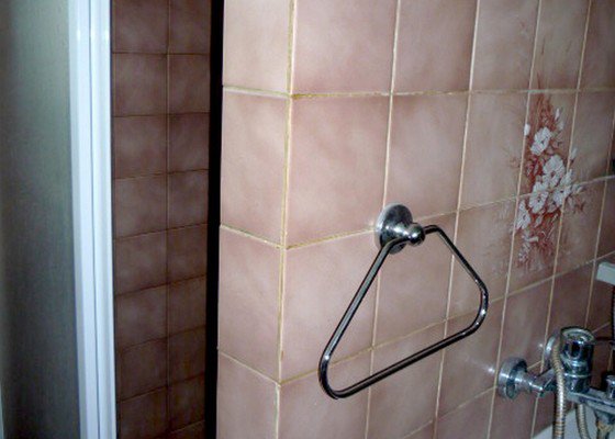 Rekonstrukce sprchového koutu 0,95x0,95 v rodinném domku