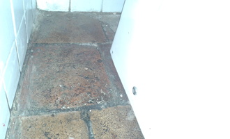 UKOTVENÍ WC o podlahu - do chemické kotvy
