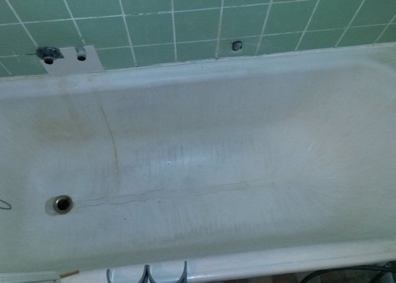 Renovace smaltované vany nástřikem