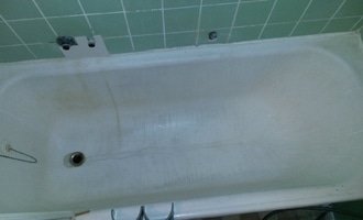 Renovace smaltované vany nástřikem - stav před realizací