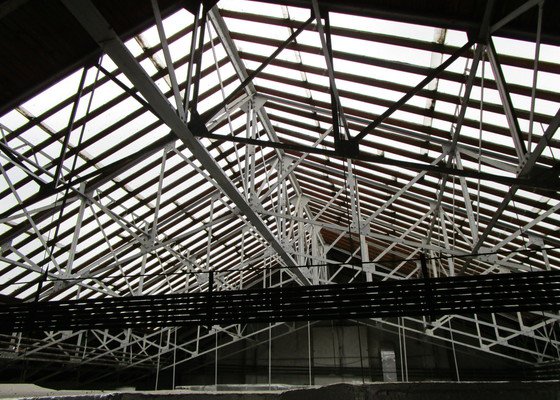 Oprava skleněné střechy budovy Ústavního soudu