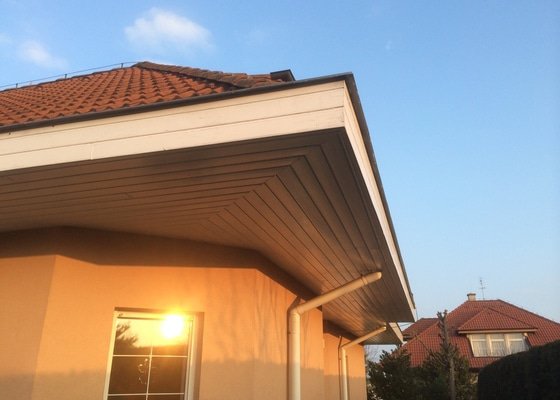 Výměna podbití střechy na rodinném domku