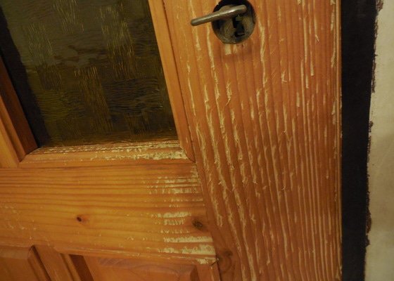 Dřevěné dveře - stav před realizací